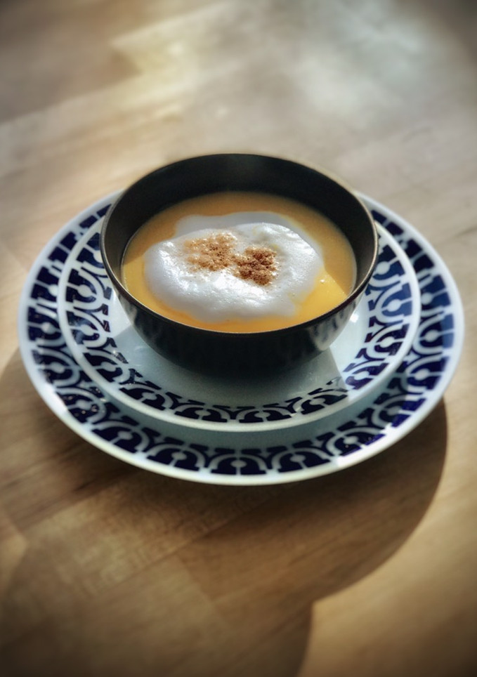 Una foto de Crema espumosa de calabaza