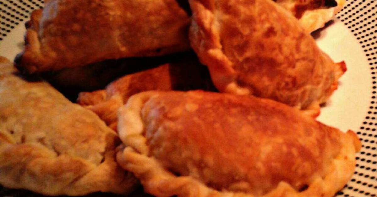 Best Empanada de Carne Cortada a Cuchillo Near Me