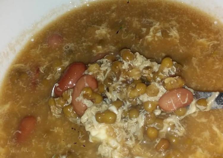 Bagaimana Menyiapkan Bubur kacang hijau dan merah yang Lezat