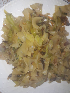 Káposztás (+sárgarépás, cukkinis) tészta recept fotója