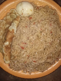 Indomie with egg ainihin hoton girkin