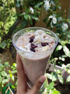 बनाना एंड क्रानबैरी शेक (Banana Cranberry Shake Recipe In Hindi) रेसिपी मुख्य फोटो