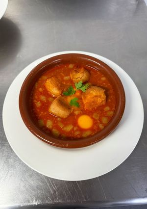 Una foto de Sopa de ajo 🧄 (Sopa Castellana)