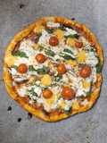 Pizza con masa de pan