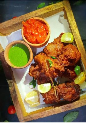 A picture of Andhra style fried chicken.
