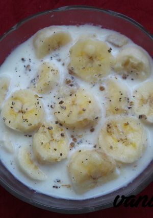 A picture of Banana and coconut hot milk.