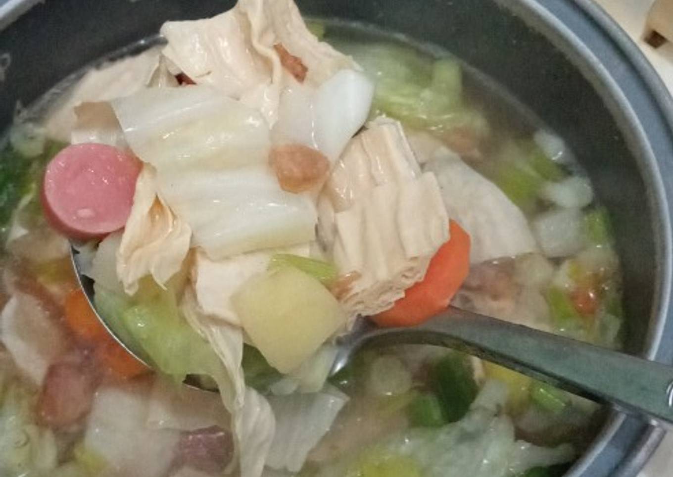 Sup Sayuran dengan Tahu di Magiccom