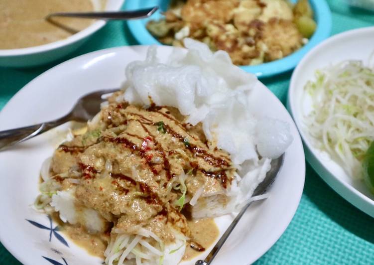 Tahu Lontong