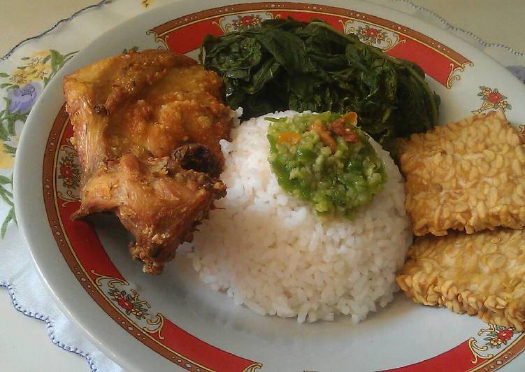 Resep Ayam Goreng Gurih Meresap Lombok Ijo Anti Gagal