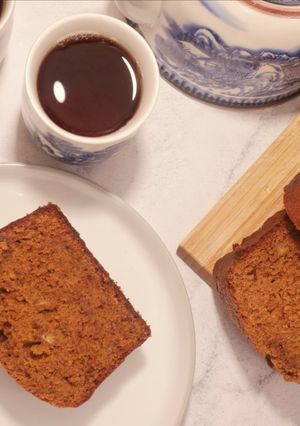 A picture of Banana bread with palm sugar.