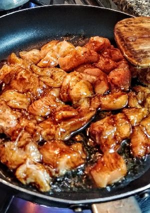 Una foto de PECHUGA Teriyaki🥢con Canela...!😍