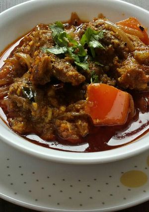 A picture of Kolhapuri Mutton.