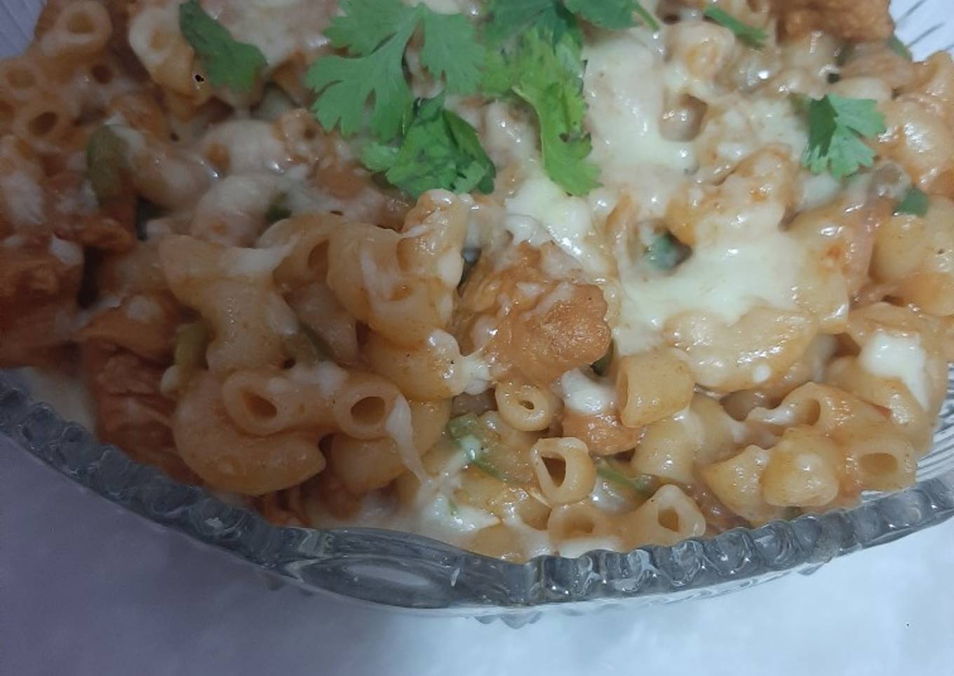 Cheesy macroni