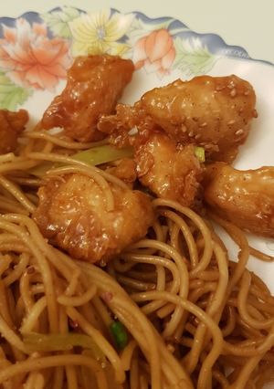 A picture of Sesame chicken.