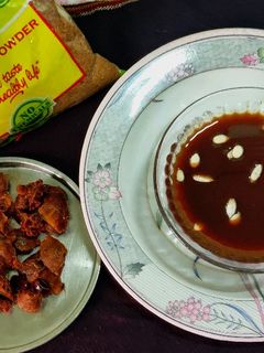 इमली गुड़ की खट्टी मीठी चटनी (imli gur ki khatti mithi chutney recipe in Hindi) रेसिपी मुख्य फोटो