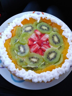 Una foto de Tarta de frutas 🍓🥝🍑 🍍