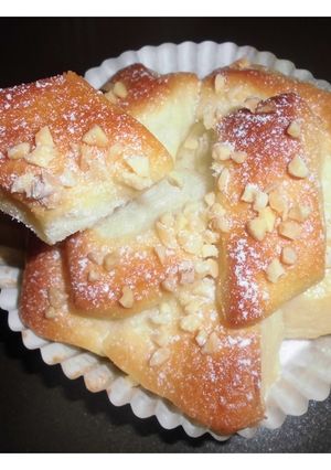 手撕香濃煉乳圓形烤杯麵包 的食譜成品照片