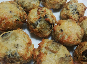 Foto di #484 Polpette di melanzane 🍆🥚🧀🍞in airfryer