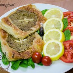 A picture of Tripolitan_meat_pie.