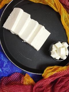 होममेड मलाई पनीर (homemade malai paneer recipe in hindi) रेसिपी मुख्य फोटो