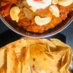 A picture of Malai ki sabzi.