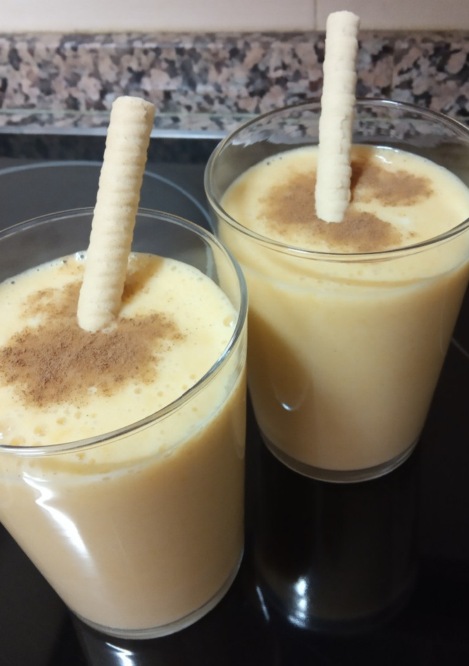 Una foto de Batido de mango y piña con canela