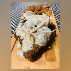A picture of Beef Steak! 🥩🍴.