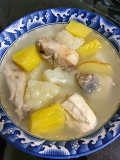 鳳梨苦瓜雞湯 的食譜成品照片