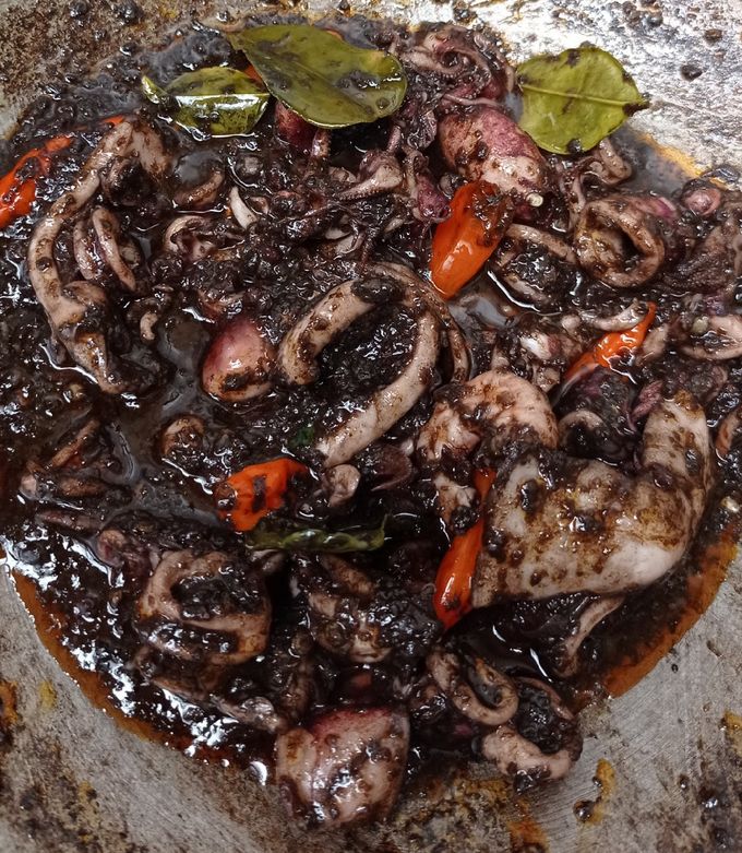 Foto resep Tumis cumi tinta hitam // Oseng cumi // Tumis balakutak