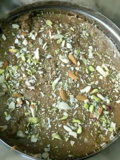 ગુંદર ની પેંદ(Gundar ni ped recipe in Gujarati) રેસીપી મુખ્ય ફોટો