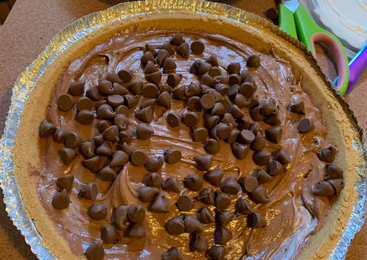 Recipe of Any-night-of-the-week Chocolate chip peanut butter pie