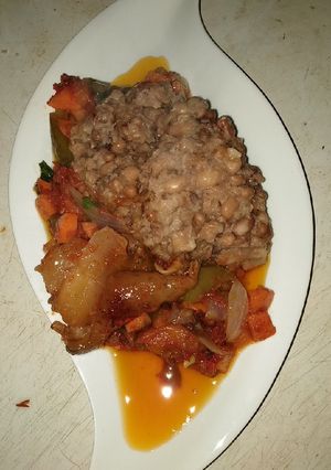 A picture of Ewa agoyin with carrot sauce#Abujamoms #Abjmoms.