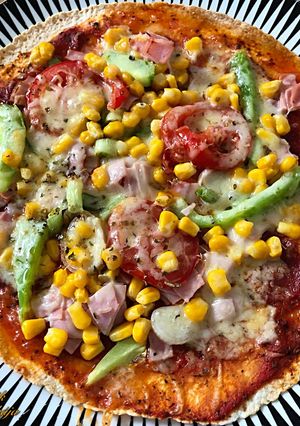 Tortilla pizza recept fotója