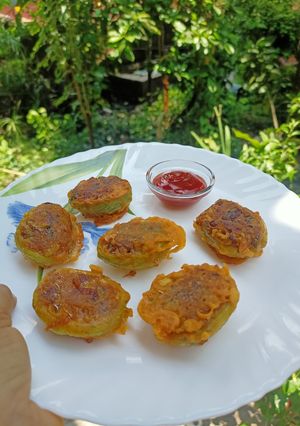 মাছের পুরভরা কাঁকরোলের বড়া (Macher pur bhora kankroler bora recipe in Bengali) রেসিপির প্রধান ছবি