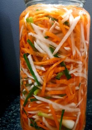 Hình của món Cà rốt củ cải muối chua.