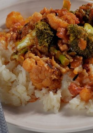 Brokkoli-karfiol pörkölt recept fotója