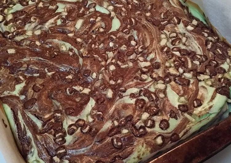 Simple Way to Prepare Favorite Peppermint Cheesecake Brownies