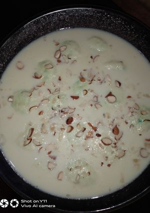 A picture of Rasmalai.