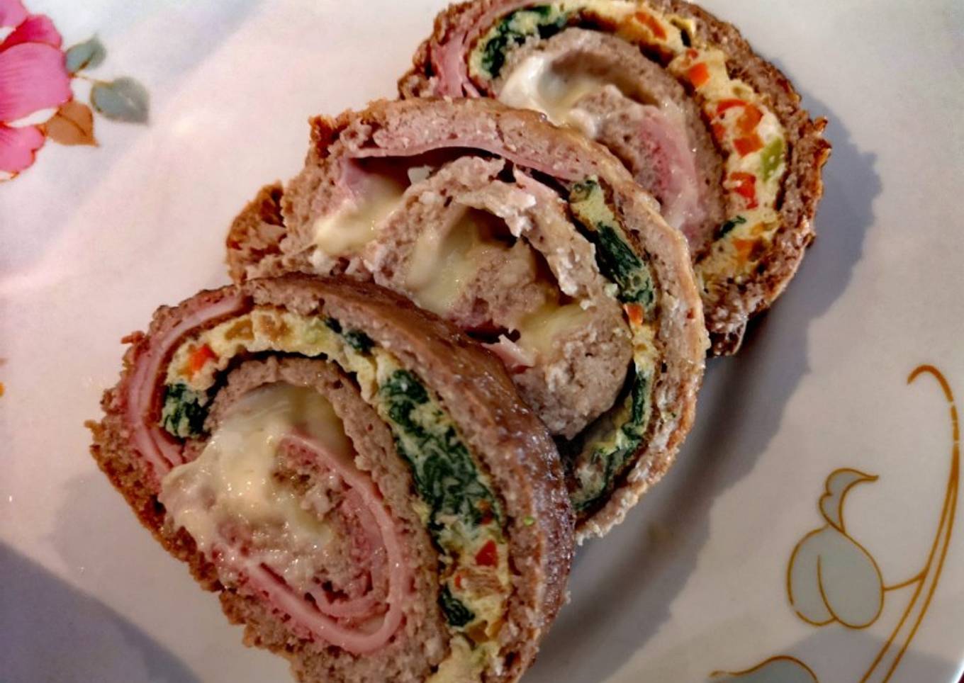 Enrollado de carne molida