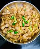 Thịt kho nước dừa