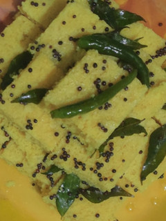 ढोकला (dhokla recipe in Hindi) रेसिपी मुख्य फोटो
