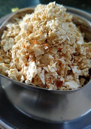 उडदाच्या पापडचा चुरा (uddachya papadcha chura recipe in marathi) रेसिपी चे मुख्य फोटो