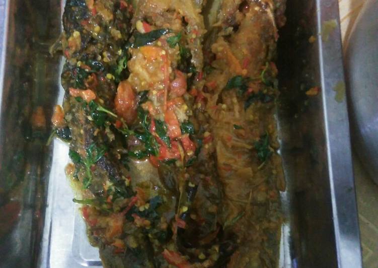 Lele Kemangi kuah pedas