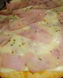 Pizza 🍕 (muzza y jamón)