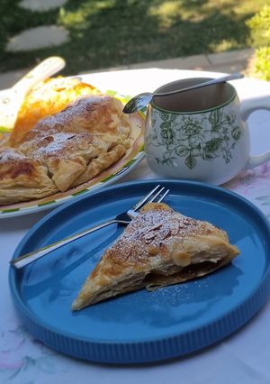 Almás, mandulás leveles tortácska (vegán) recept fotója