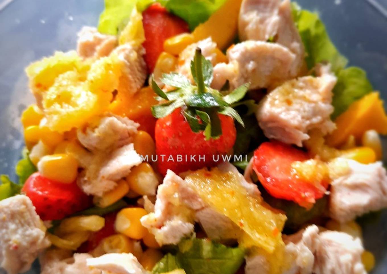 Pineapple dressing chicken salad