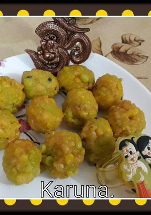 A picture of Boondi ladoo Tiranga ladoo.