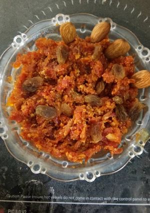 A picture of Gajar ka Halwa (Jaggery).