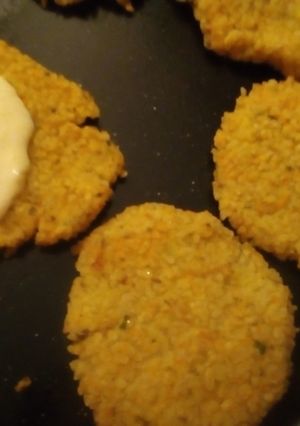 Una foto de Croquetas de trigo y zanahoria