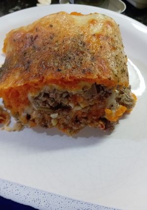 Una foto de Arrollado de calabaza relleno de carne